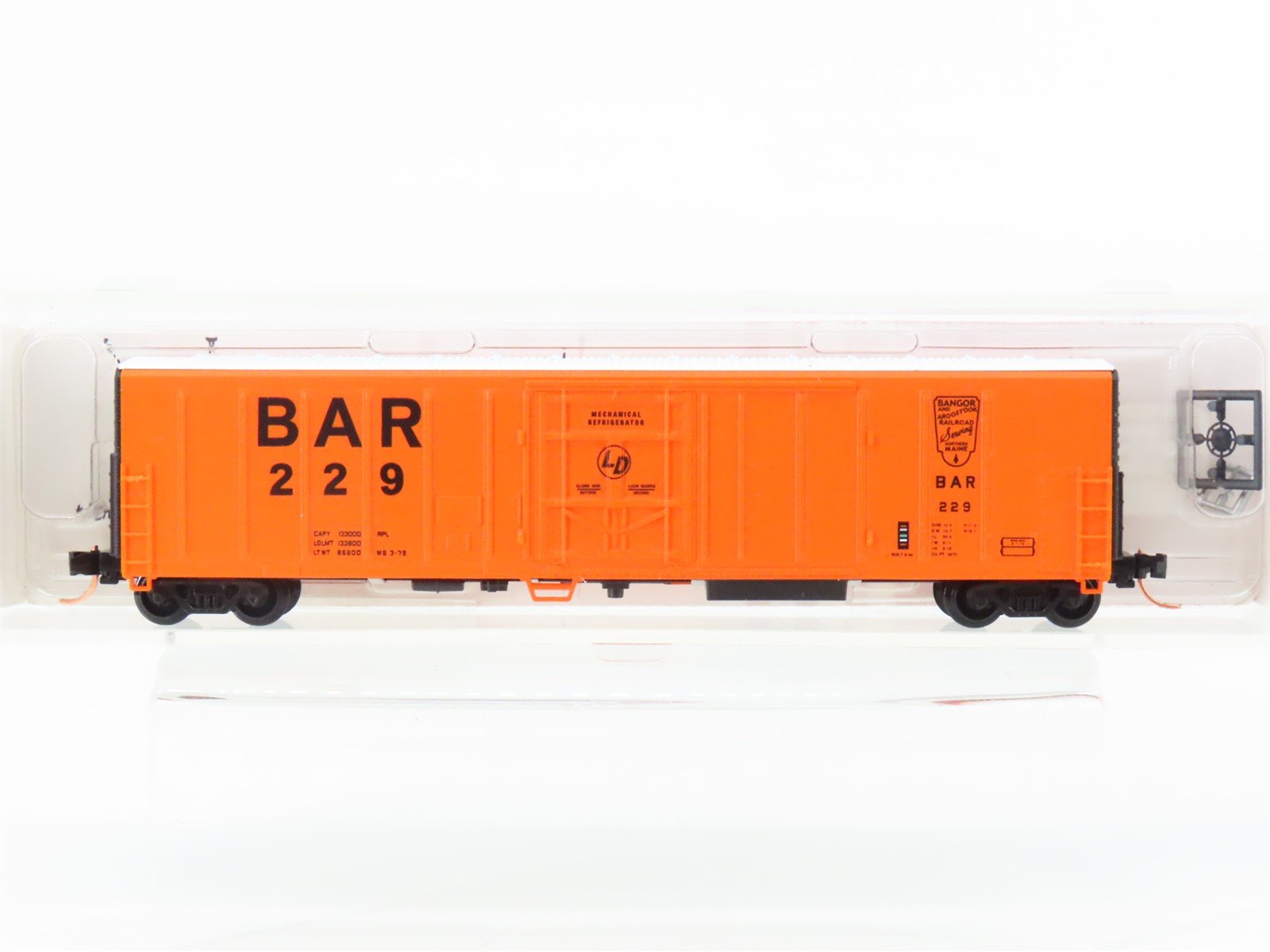 N Scale Red Caboose RN-18813-6 BAR Bangor & Aroostook 57' Mech Reefer #229