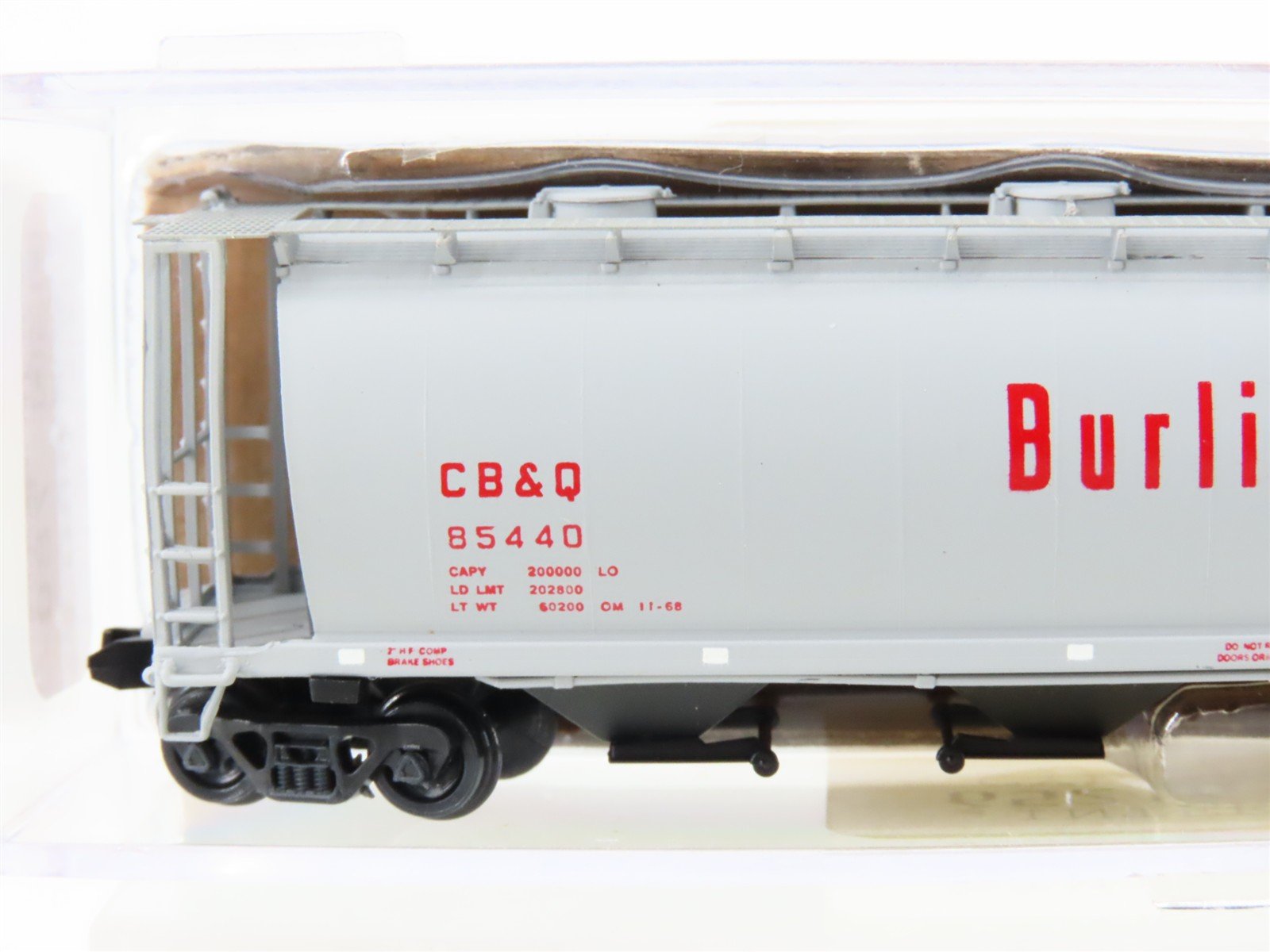 N Scale InterMountain 65216-22 CB&Q Burlington Route Cylindrical Hopper #85440