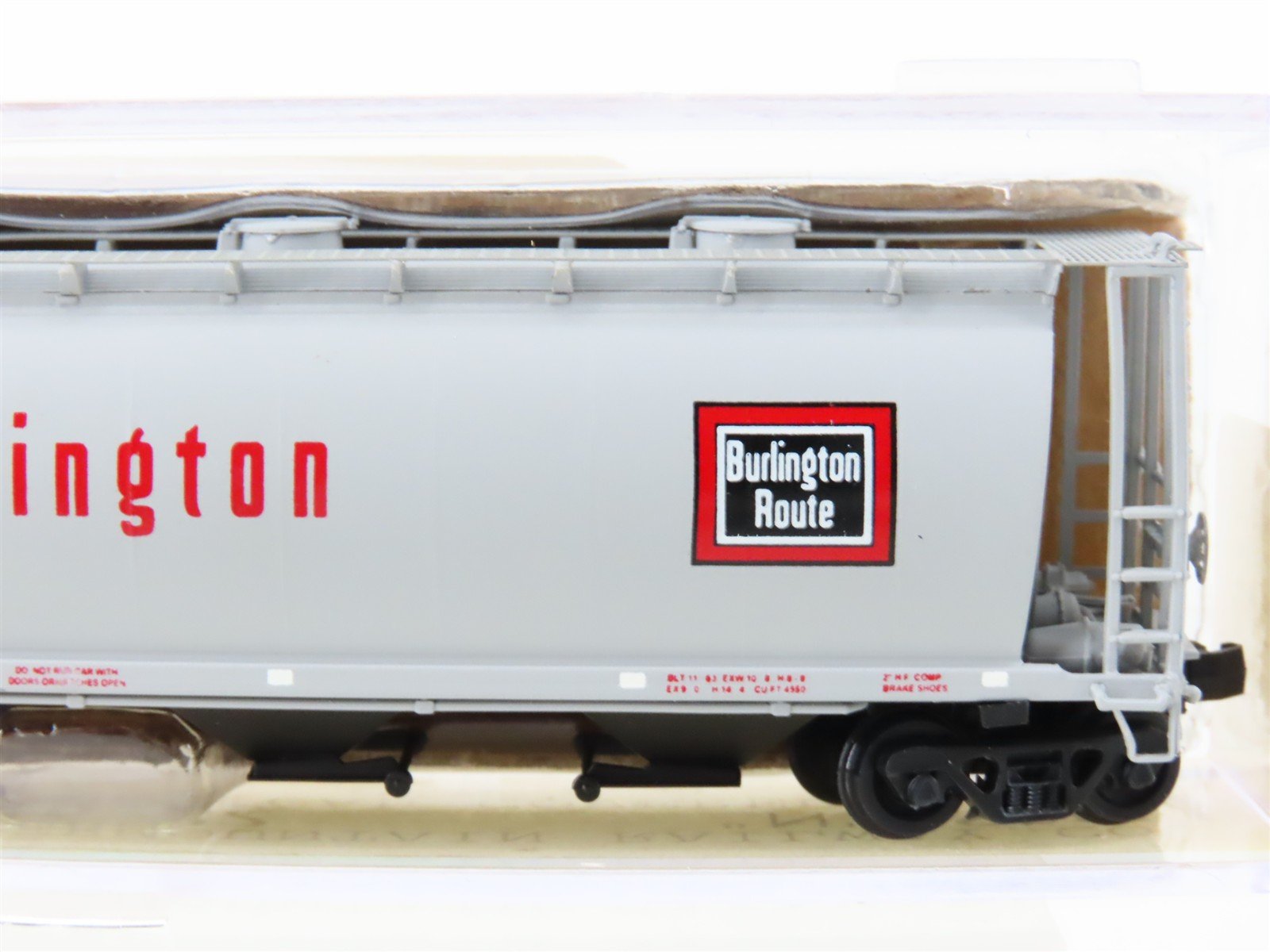 N Scale InterMountain 65216-22 CB&Q Burlington Route Cylindrical Hopper #85440
