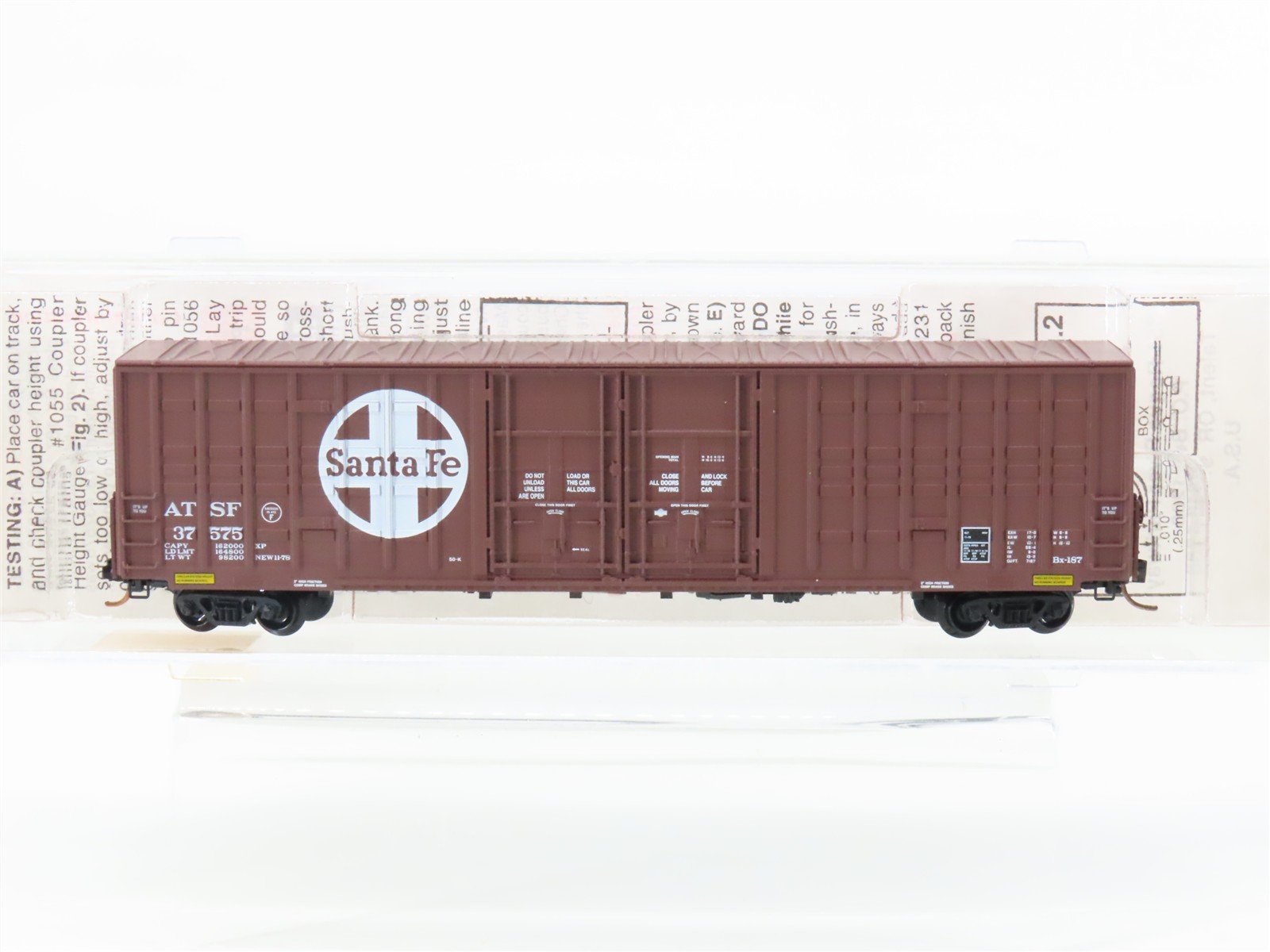 N Micro-Trains MTL 103030 ATSF 60' Excess Height Waffle-Side Box Car #37575