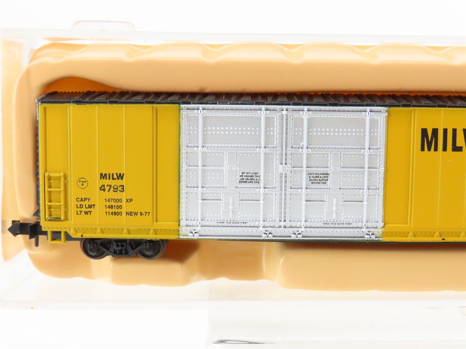 N Scale Con-Cor 0001-555614(3) MILW Milwaukee Road 85' Hi-Cube Box Car #4793