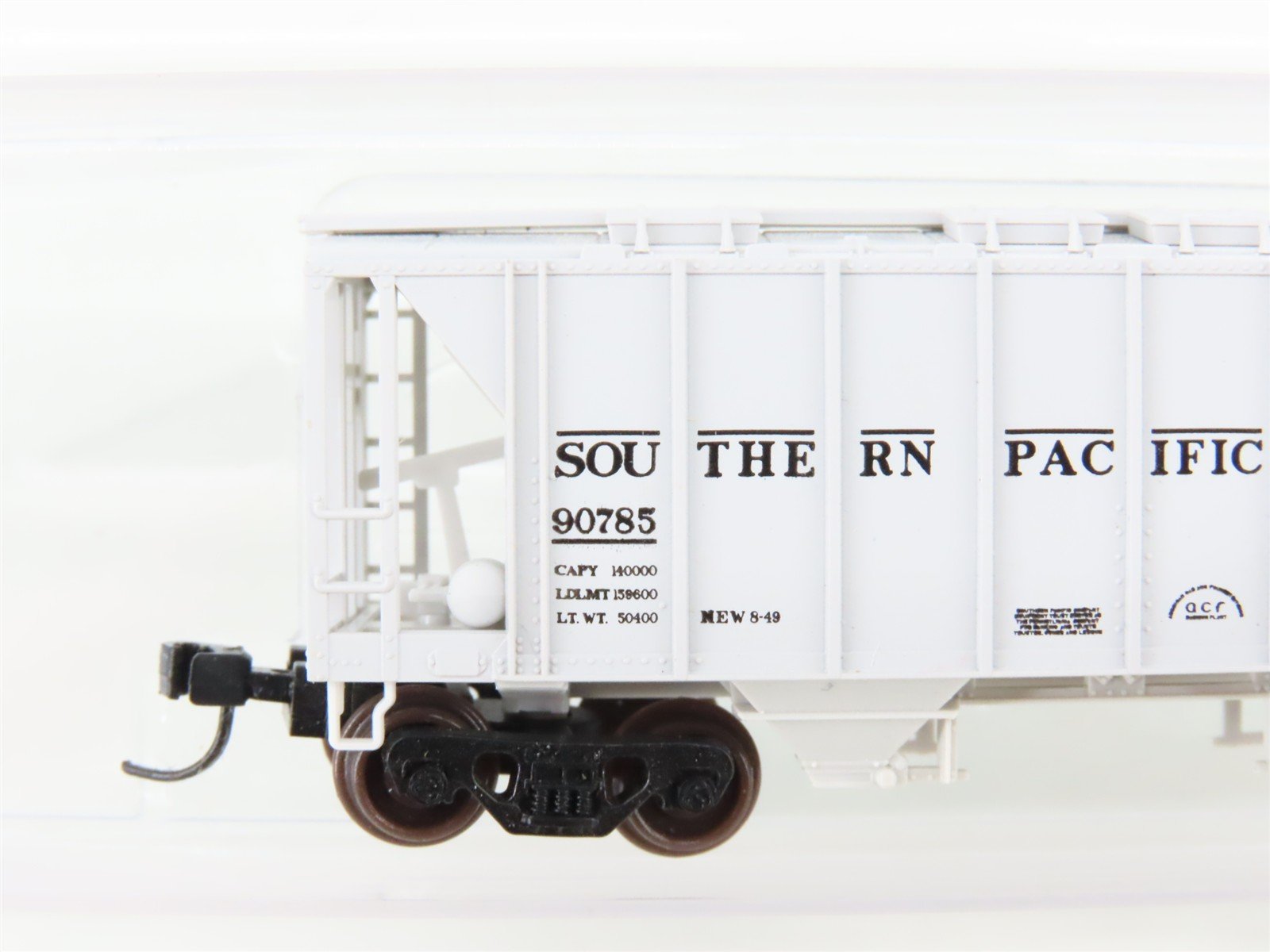 N Scale KATO SP Southern Pacific 2-Bay Covered Hopper #90785
