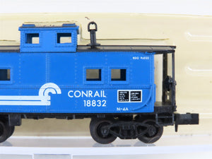 N Scale Life-Like 7973 CR Conrail N-4A Center Cupola Steel Caboose #18832