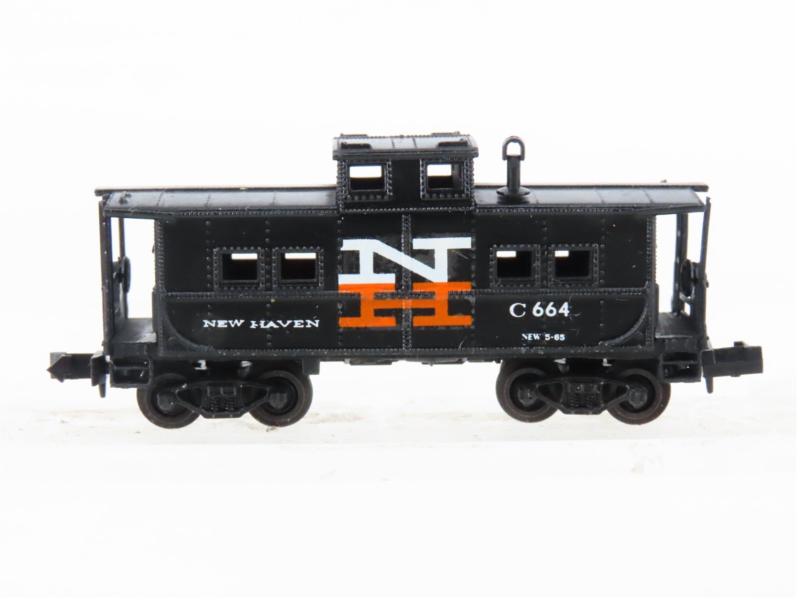 N Scale Life-Like 7978 NH New Haven Center Cupola Steel Caboose #C664 - Custom