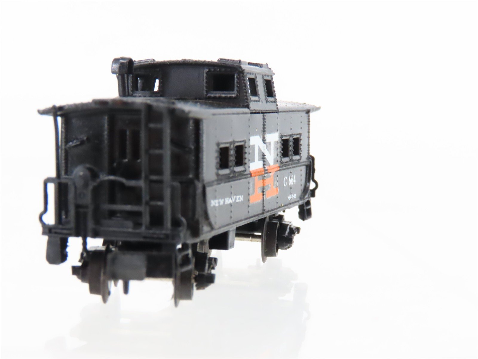N Scale Life-Like 7978 NH New Haven Center Cupola Steel Caboose #C664 - Custom