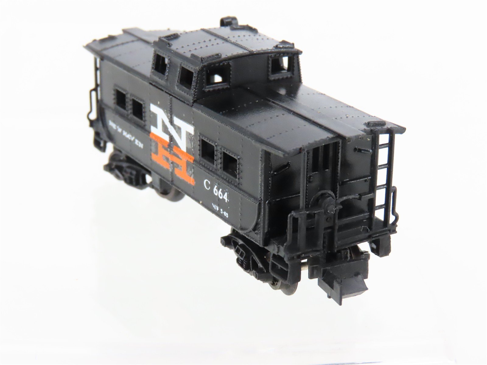 N Scale Life-Like 7978 NH New Haven Center Cupola Steel Caboose #C664 - Custom