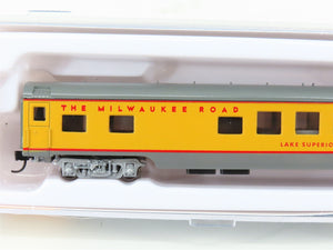 N Scale Con-Cor 0001-040192 MILW Milwaukee UP Paint 85' Observation Passenger