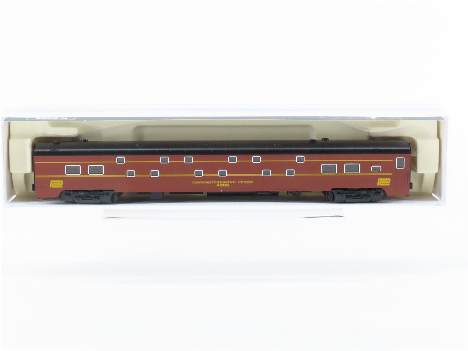 N Scale KATO PC Penn Central Sleeper Passenger Car #4366 