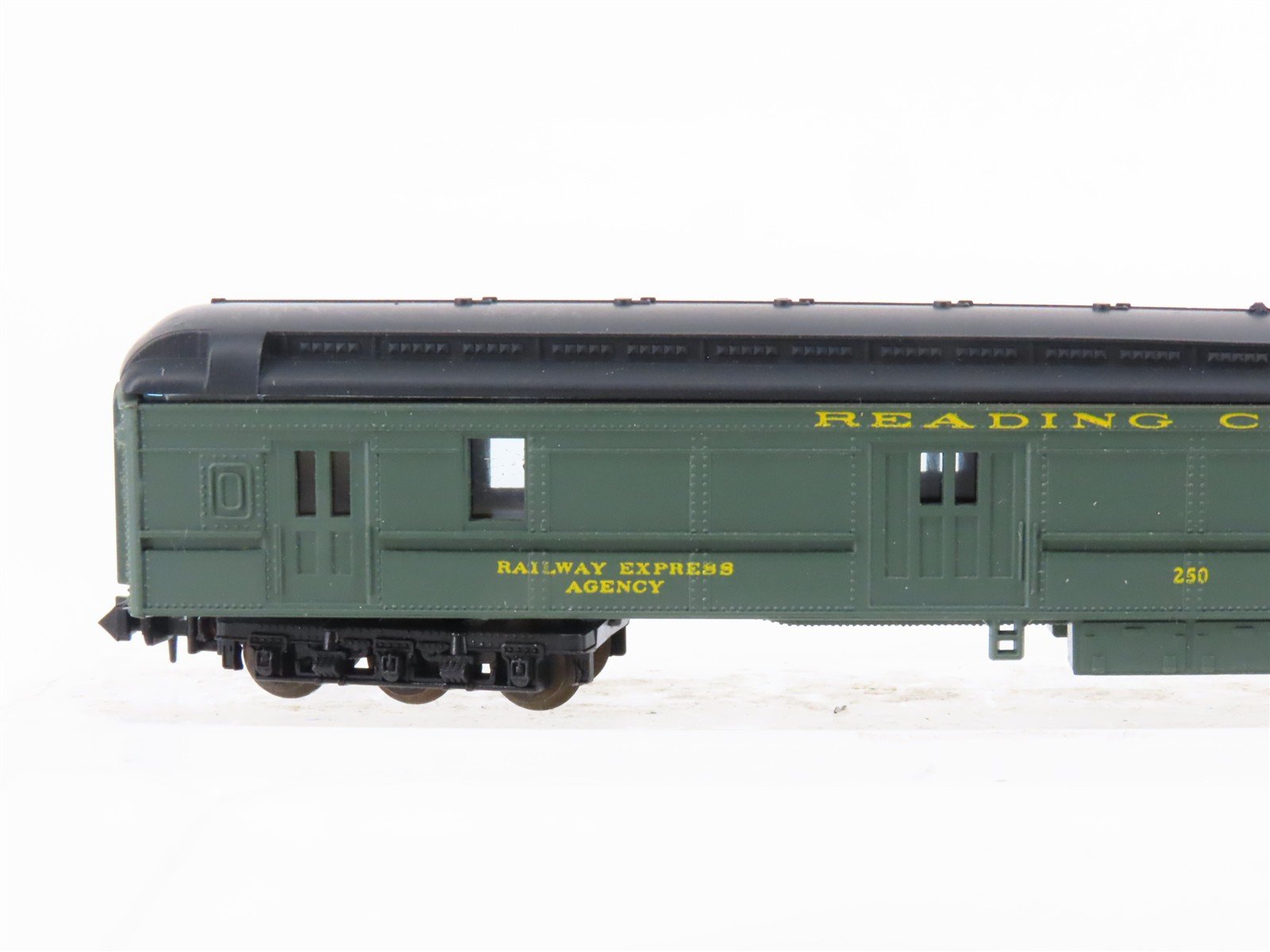 N Scale Lima Bev-Bel 4503 RDG Reading Company RPO Combine Passenger #250