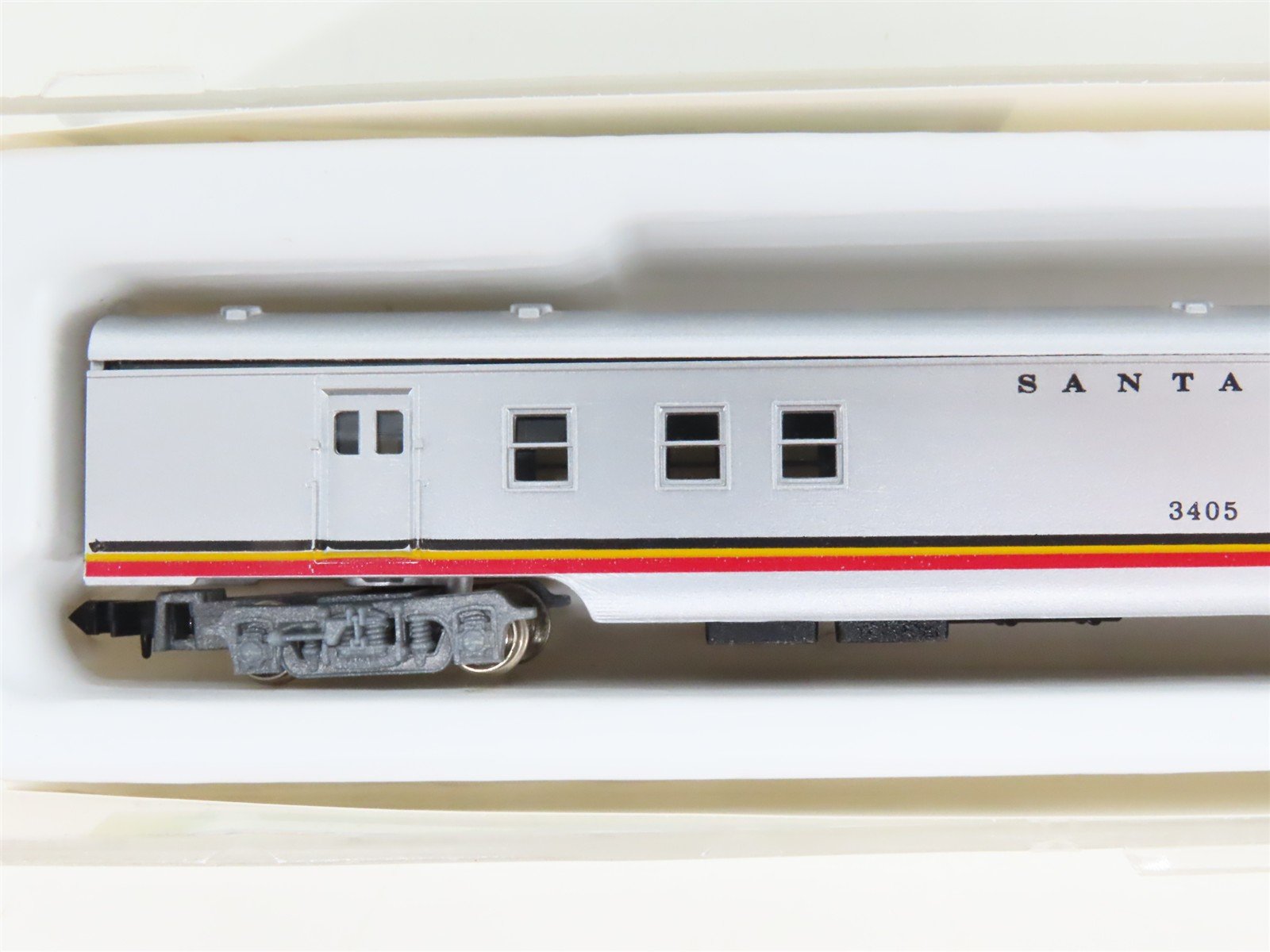 N Scale Con-Cor ATSF Santa Fe Smooth-Side Passenger 7-Car Set