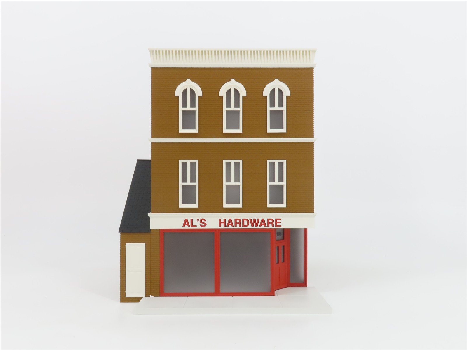 O Scale Lionel 6-34131 Al's Hardware Building w/ Light