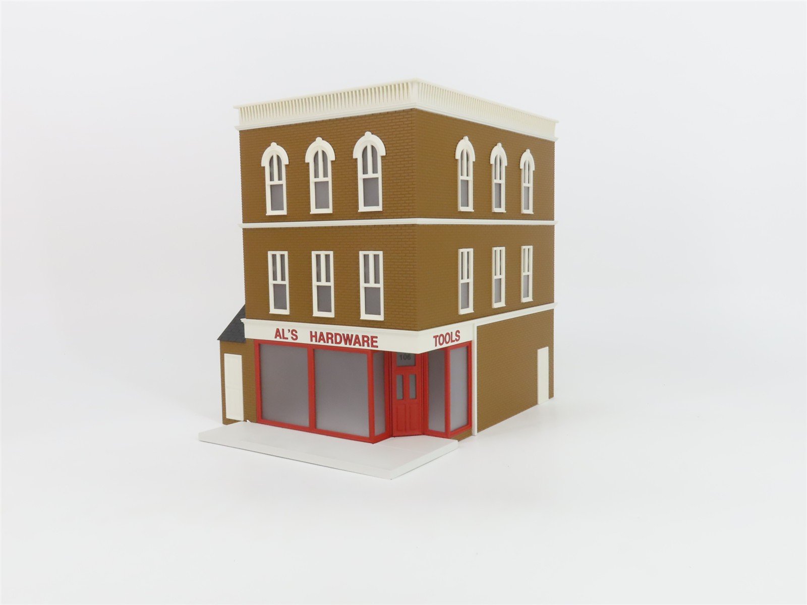 O Scale Lionel 6-34131 Al's Hardware Building w/ Light