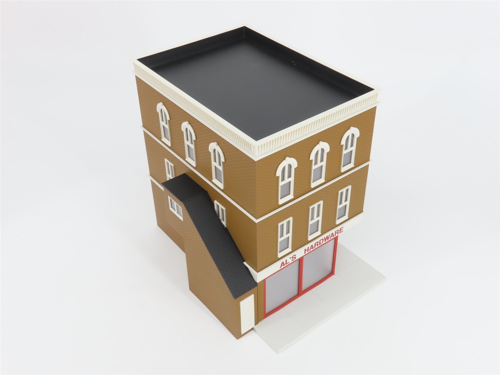 O Scale Lionel 6-34131 Al's Hardware Building w/ Light