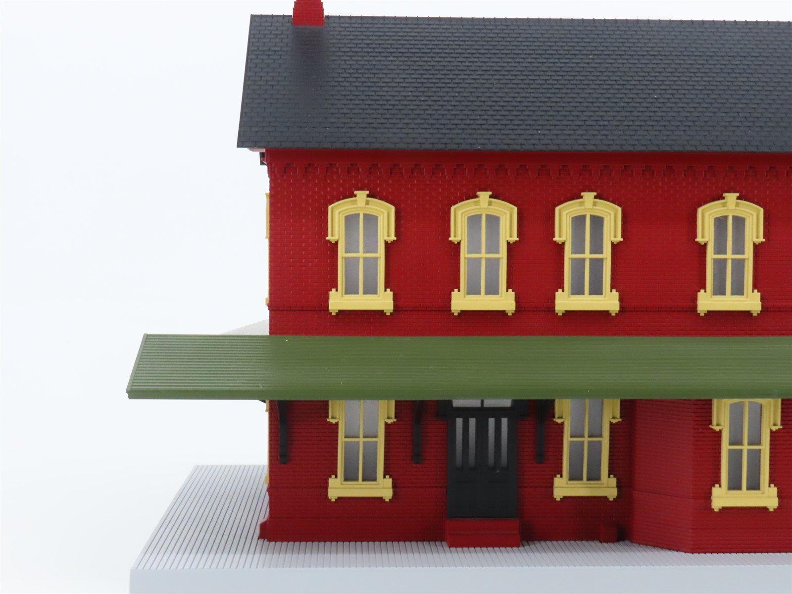 O Scale MTH 30-90094 Dark Red Stone Passenger Station w/Dual Platforms