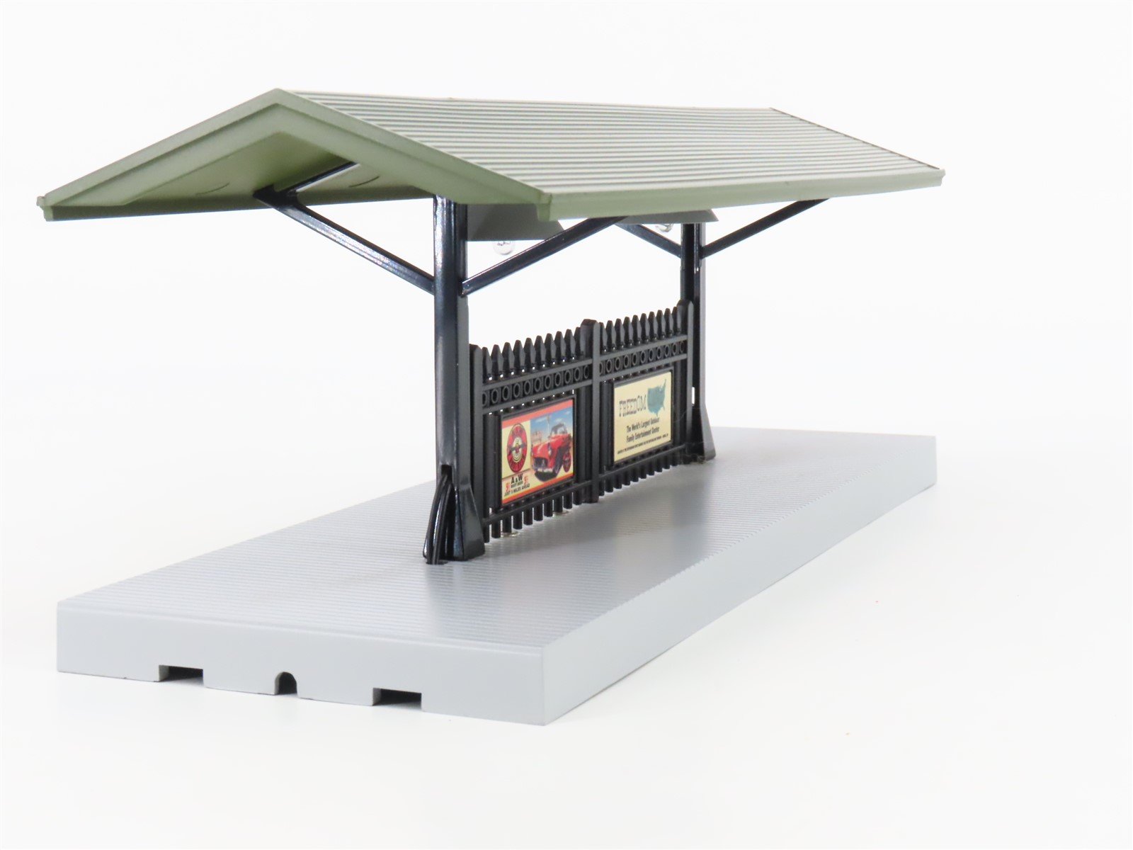 O Scale MTH 30-90094 Dark Red Stone Passenger Station w/Dual Platforms