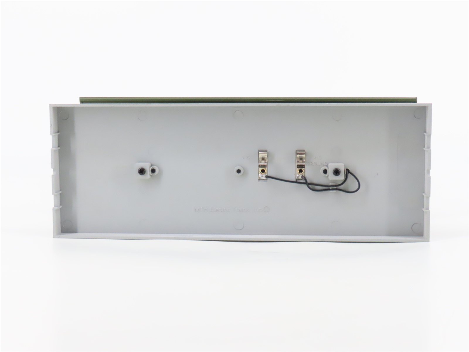 O Scale MTH 30-90094 Dark Red Stone Passenger Station w/Dual Platforms