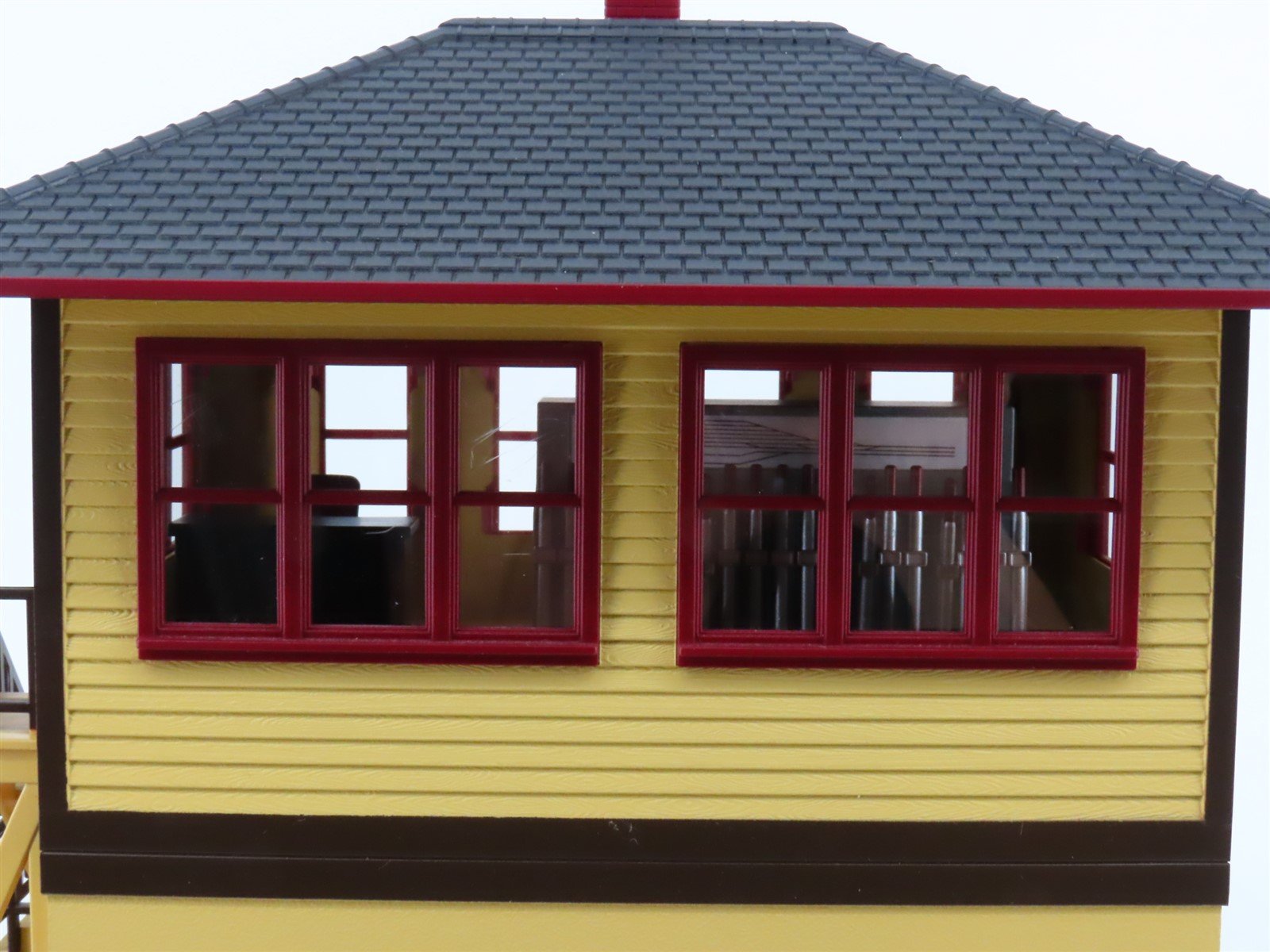 O Scale MTH 30-9031 Pennsylvania Switch Tower w/ Light