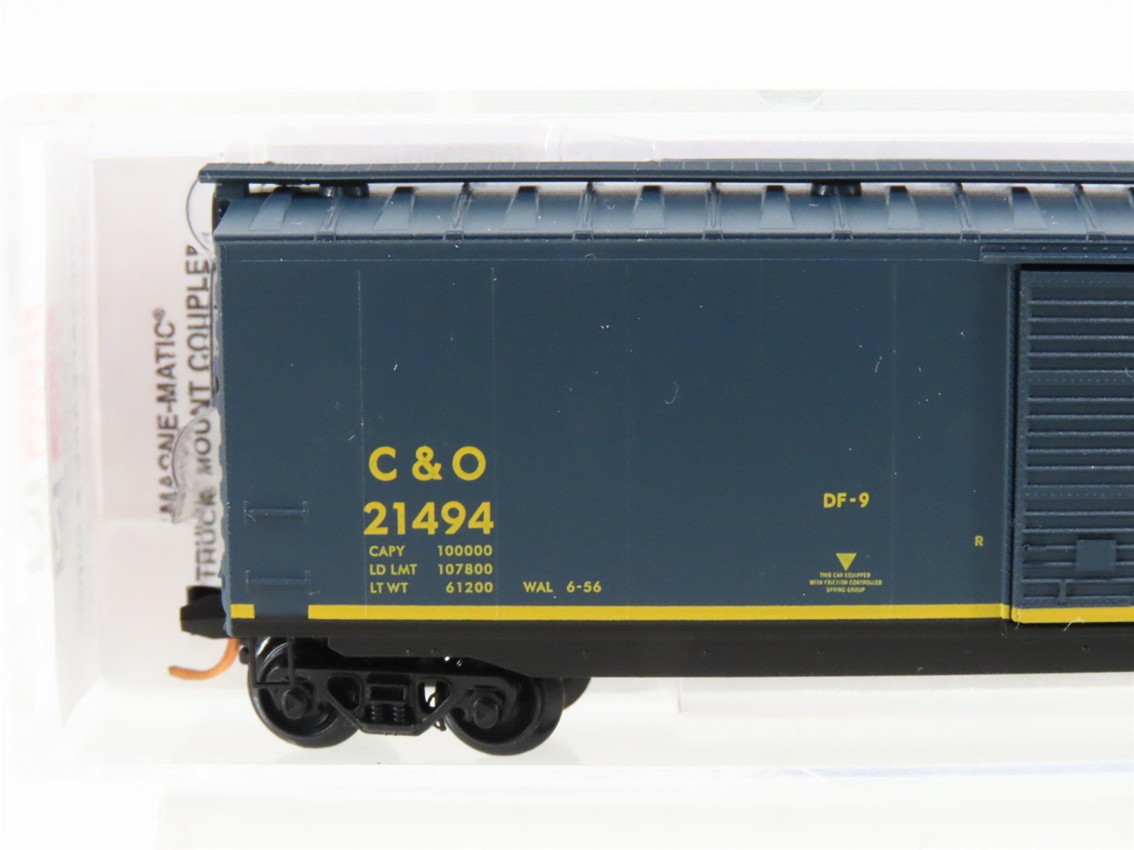 N Scale Micro-Trains MTL 03100076 C&O The Chessie Route 50' Boxcar #21494