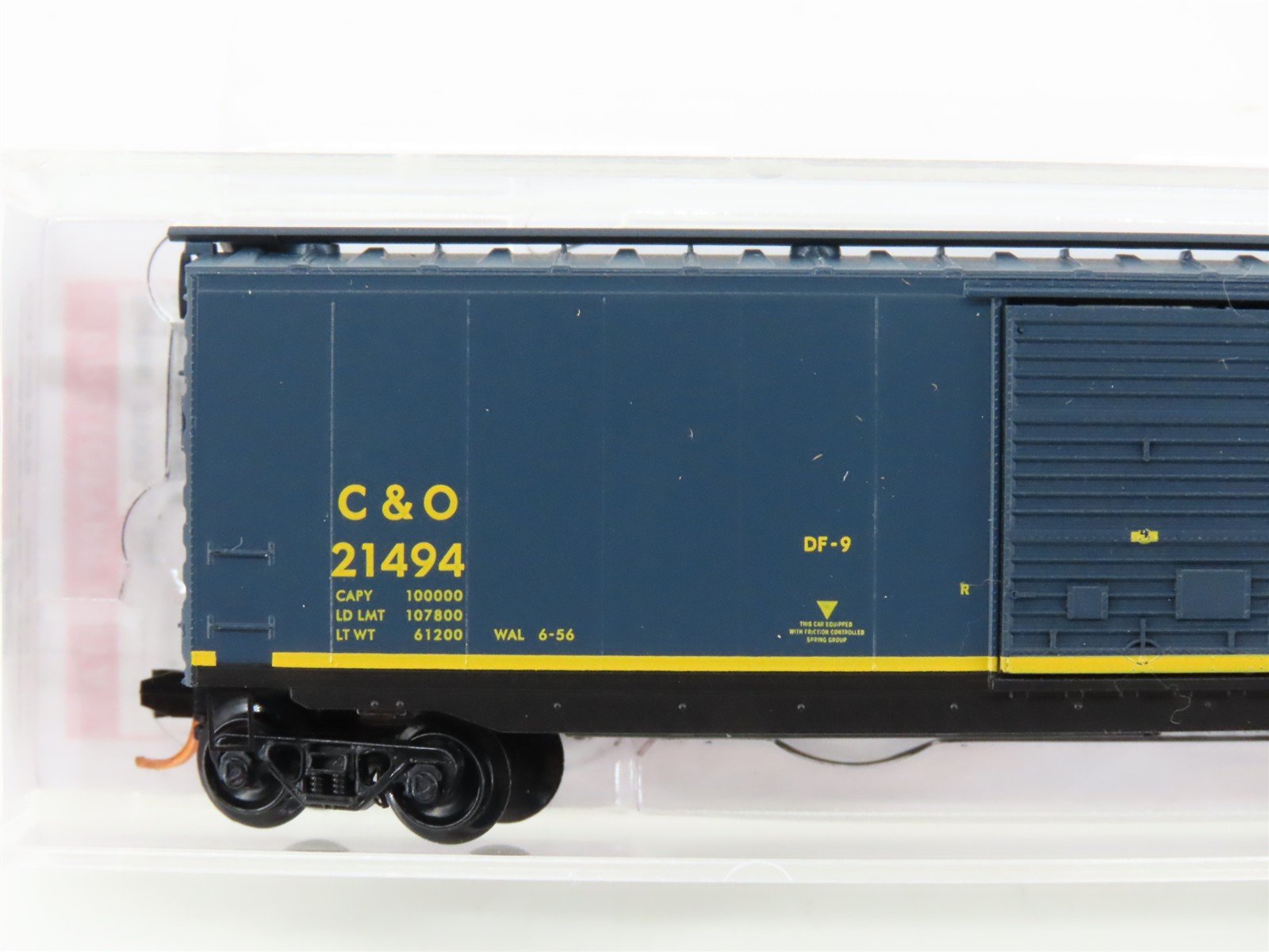 N Scale Micro-Trains MTL 03100076 C&O The Chessie Route 50' Boxcar #21494