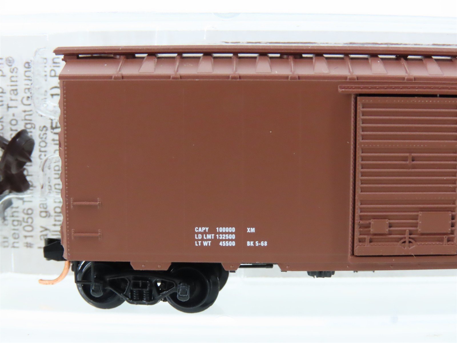 N Scale Micro-Trains MTL 20001 Unlettered Dimensional 40' Standard Boxcar
