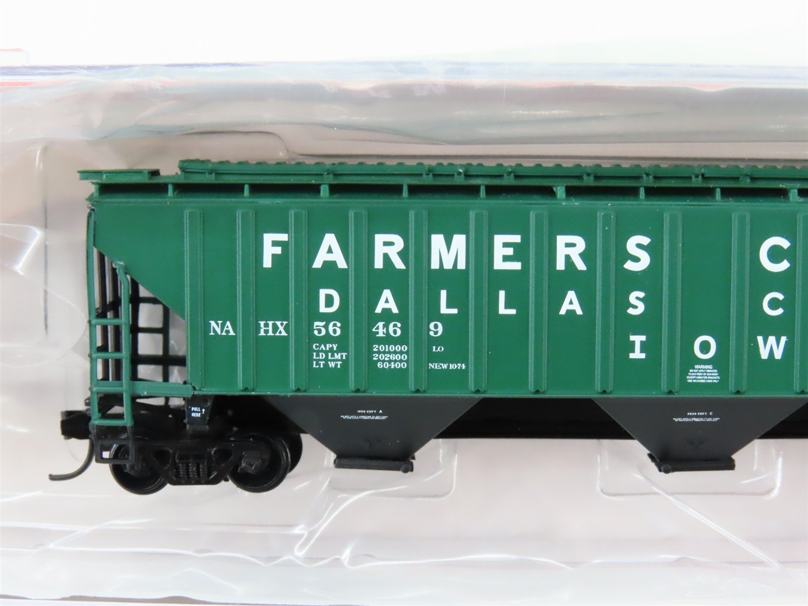 N Intermountain 65378-25 NAHX Famers Coop Dallas Center 3-Bay Hopper Car #56469