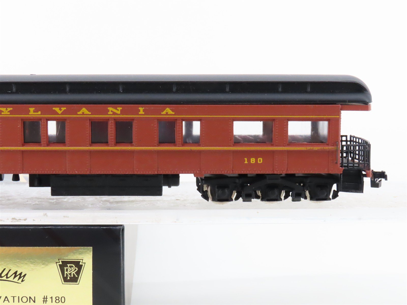 HO Scale Bachmann 89006 PRR Pennsylvania Observation Passenger #180 w/ Lights