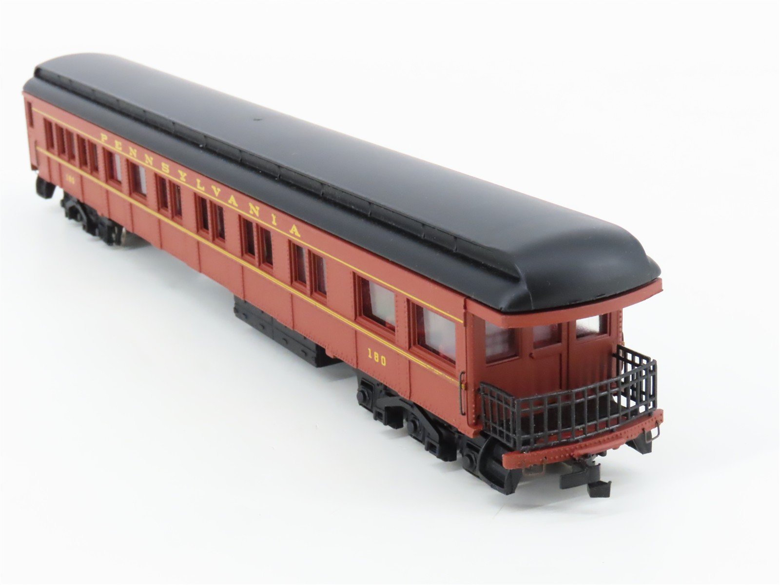 HO Scale Bachmann 89006 PRR Pennsylvania Observation Passenger #180 w/ Lights