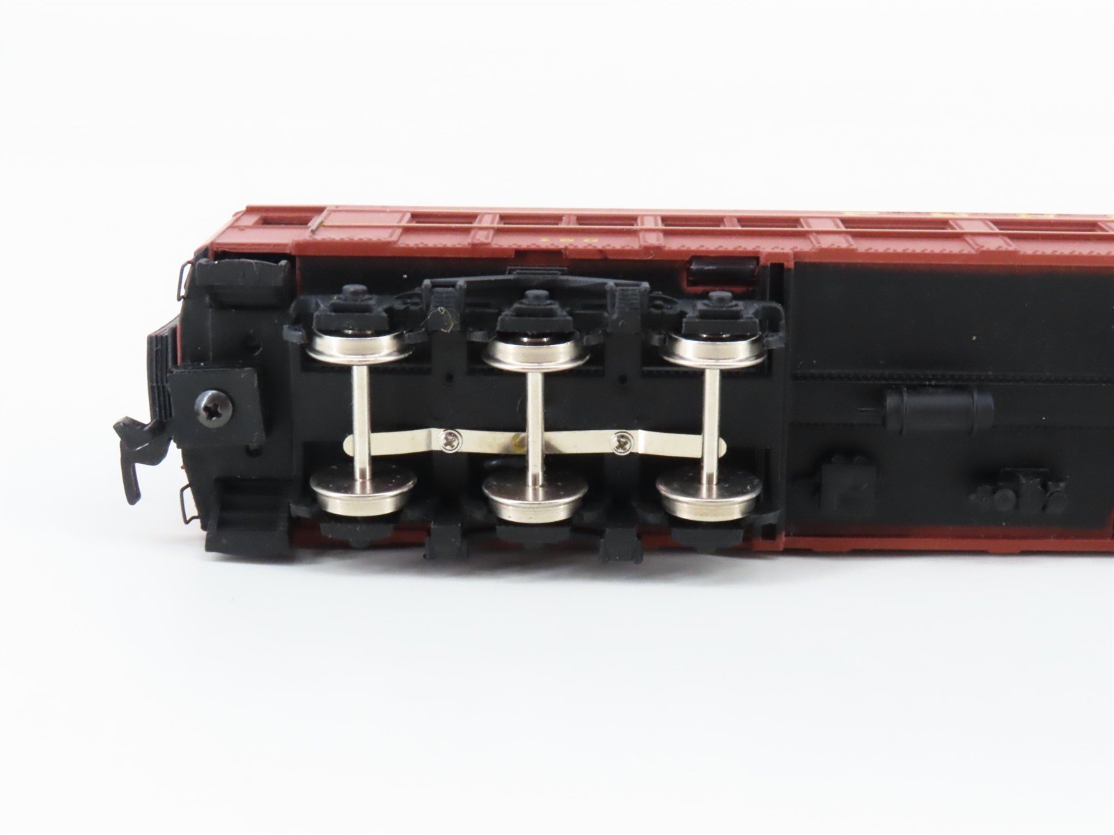 HO Scale Bachmann 89006 PRR Pennsylvania Observation Passenger #180 w/ Lights