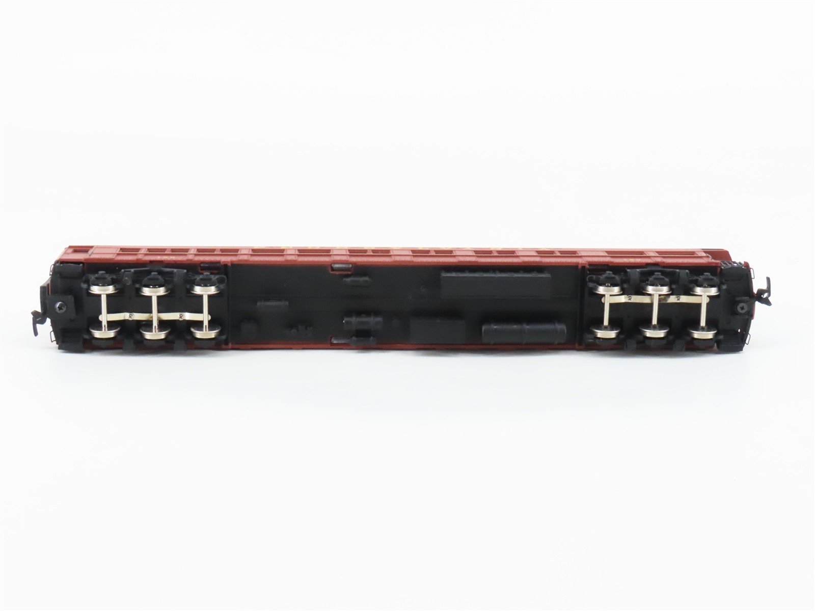 HO Scale Bachmann 89006 PRR Pennsylvania Observation Passenger #180 w/ Lights