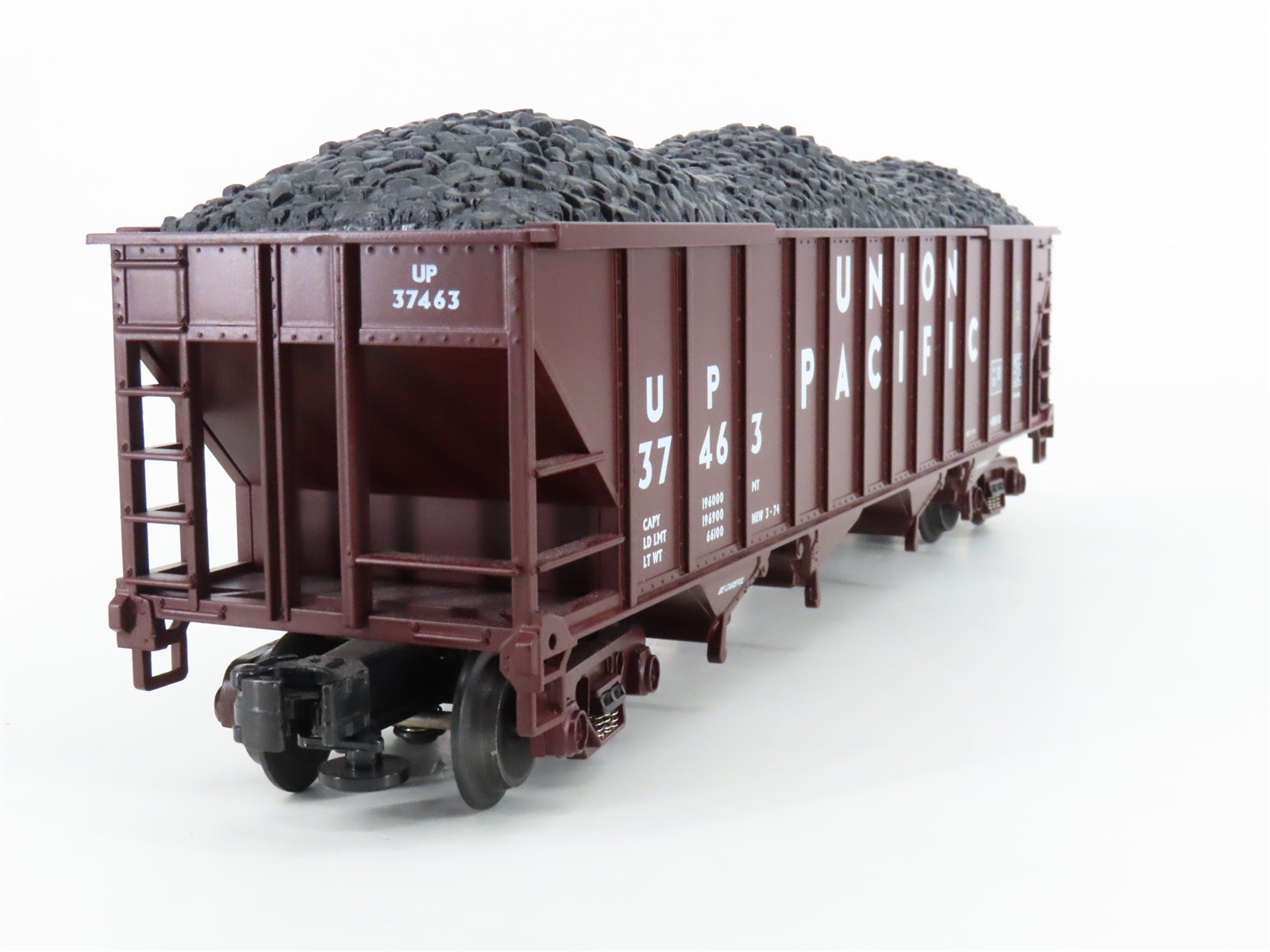 O Gauge 3-Rail MTH UP Union Pacific 4-Bay Open Hopper #37463 w/ Coal Load