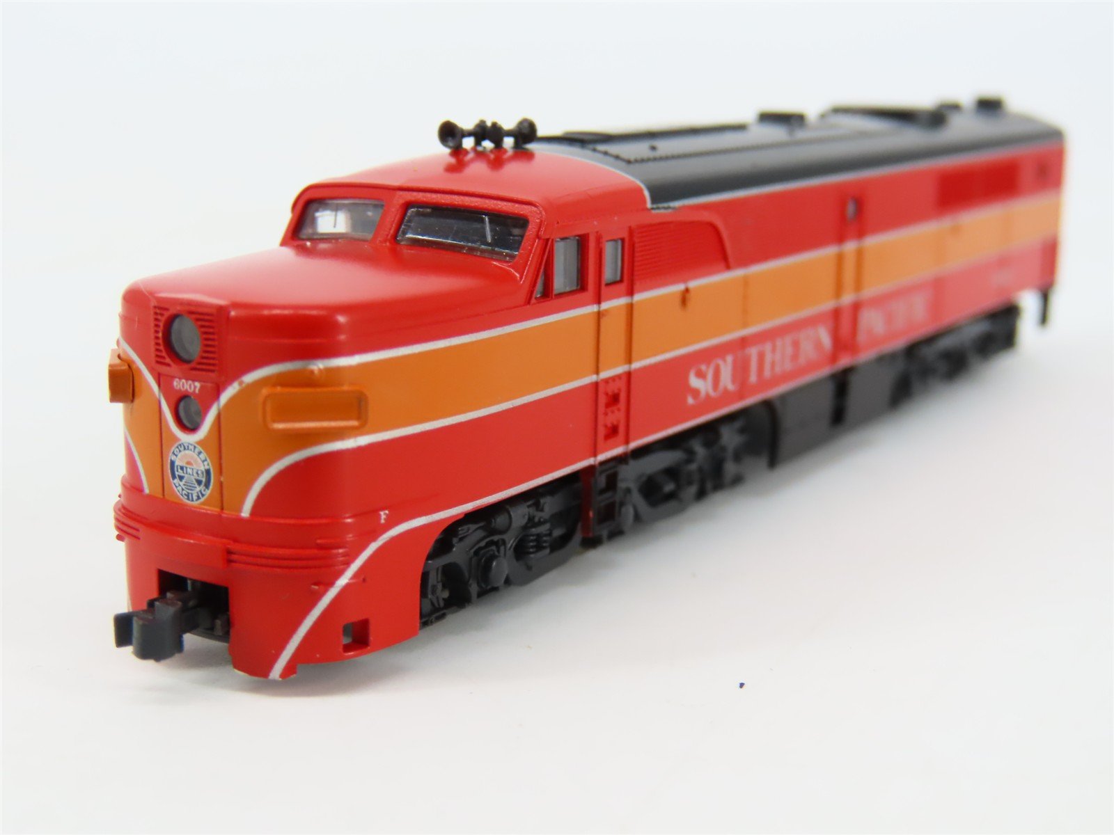 N Scale KATO 106-0802 SP Southern Pacific Daylight PA-1/PB-1 Diesel Loco Set