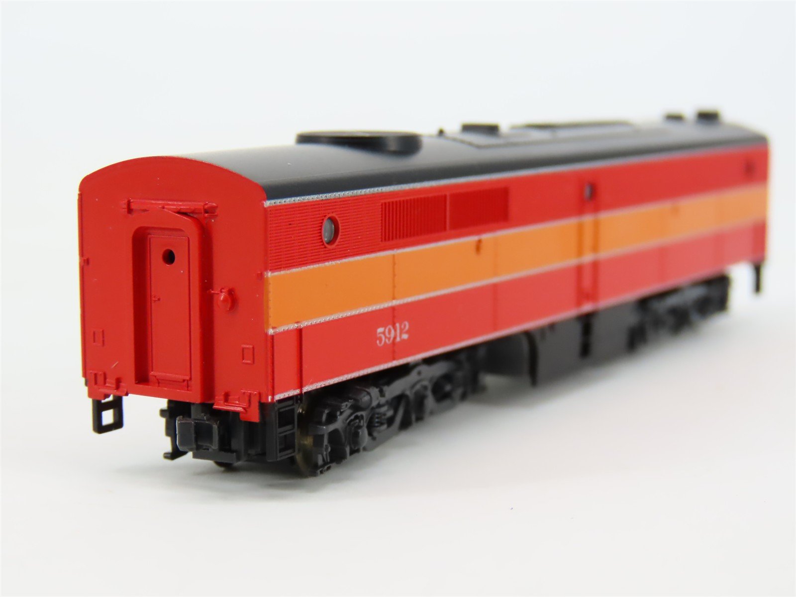 N Scale KATO 106-0802 SP Southern Pacific Daylight PA-1/PB-1 Diesel Loco Set