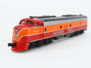 N Scale Life-Like 7230 SP Southern Pacific Daylight E8A Diesel Loco #6052