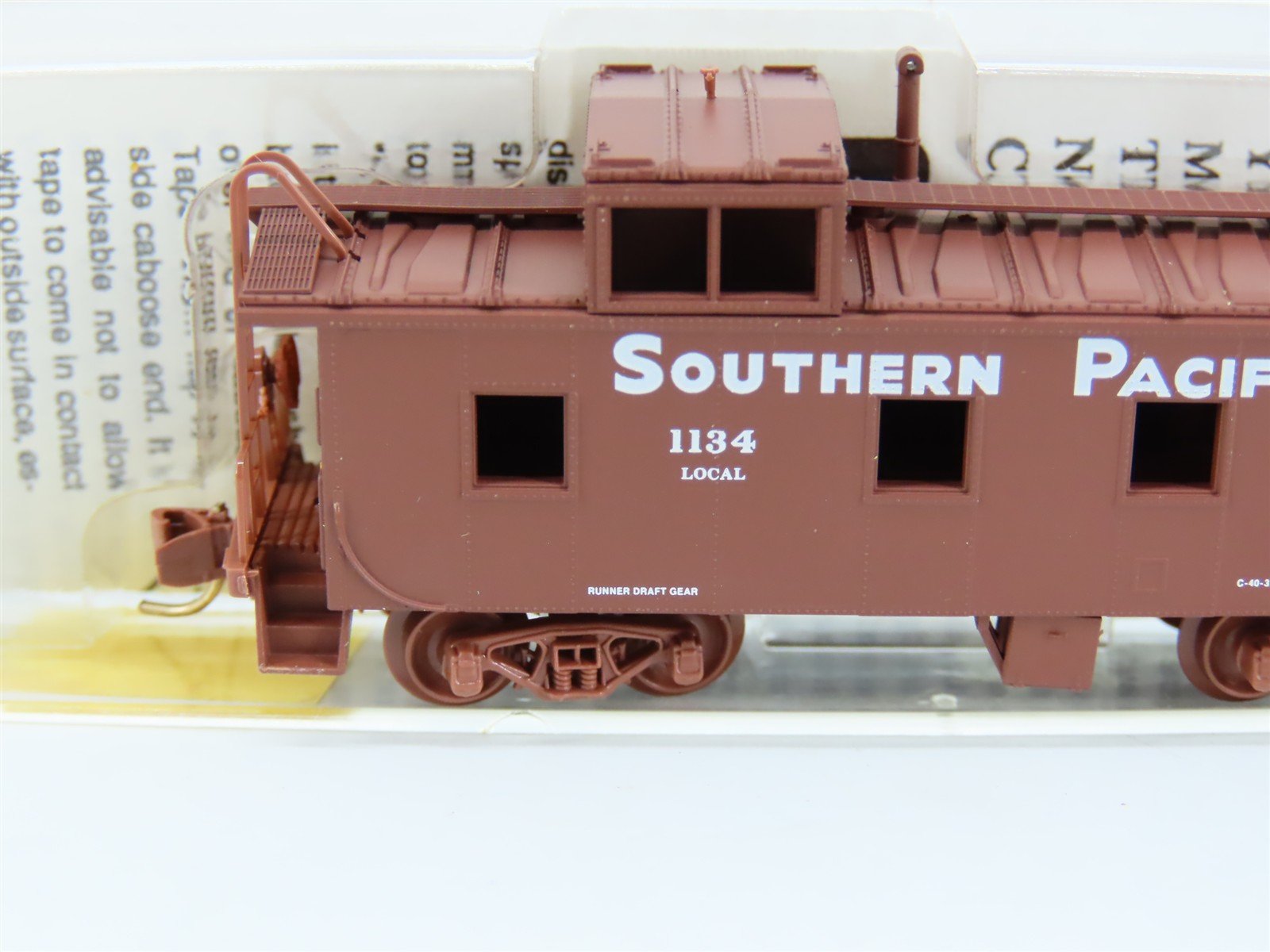 N Scale Micro-Trains MTL 100050 SP Southern Pacific 36' Steel Caboose #1134