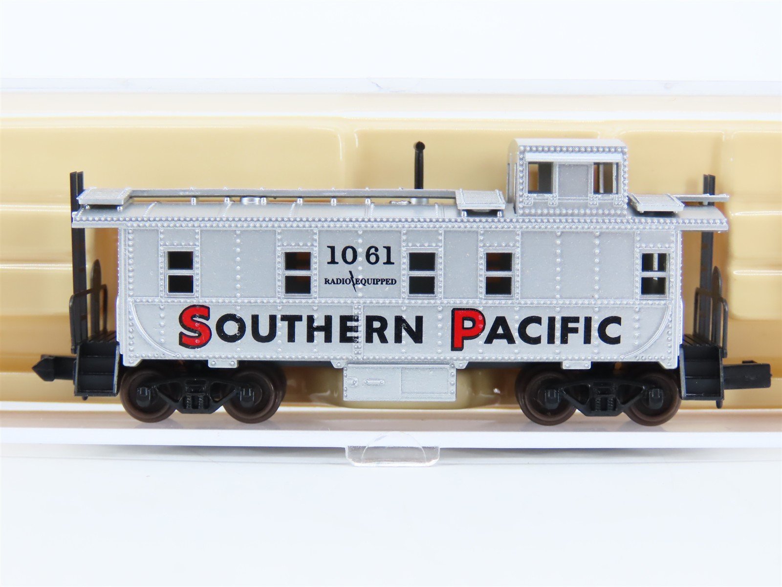 N Scale Atlas 35611 SP Southern Pacific Caboose #1061