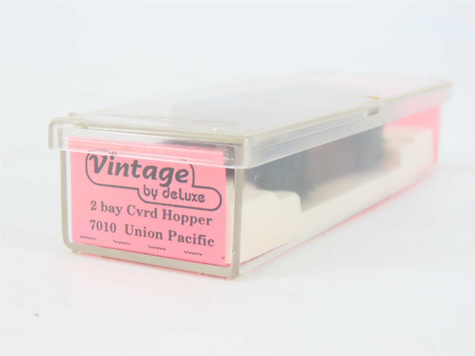 N Scale Vintage/Deluxe 7010 UP Union Pacific 2-Bay Covered Hopper Car #92056