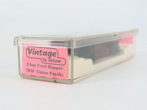 N Scale Vintage/Deluxe 7010 UP Union Pacific 2-Bay Covered Hopper Car #92021