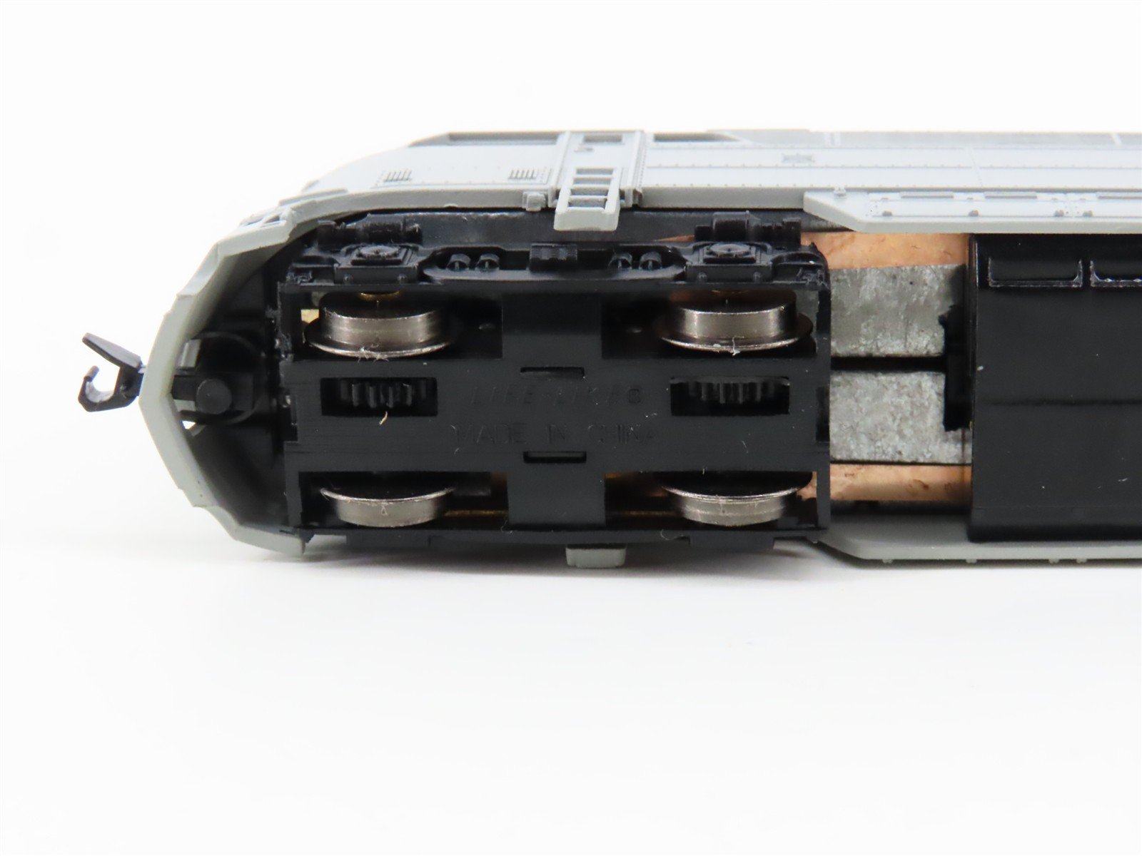 N Scale Life-Like 7229 Undecorated C-Liner A/B Diesel Locomotive Set