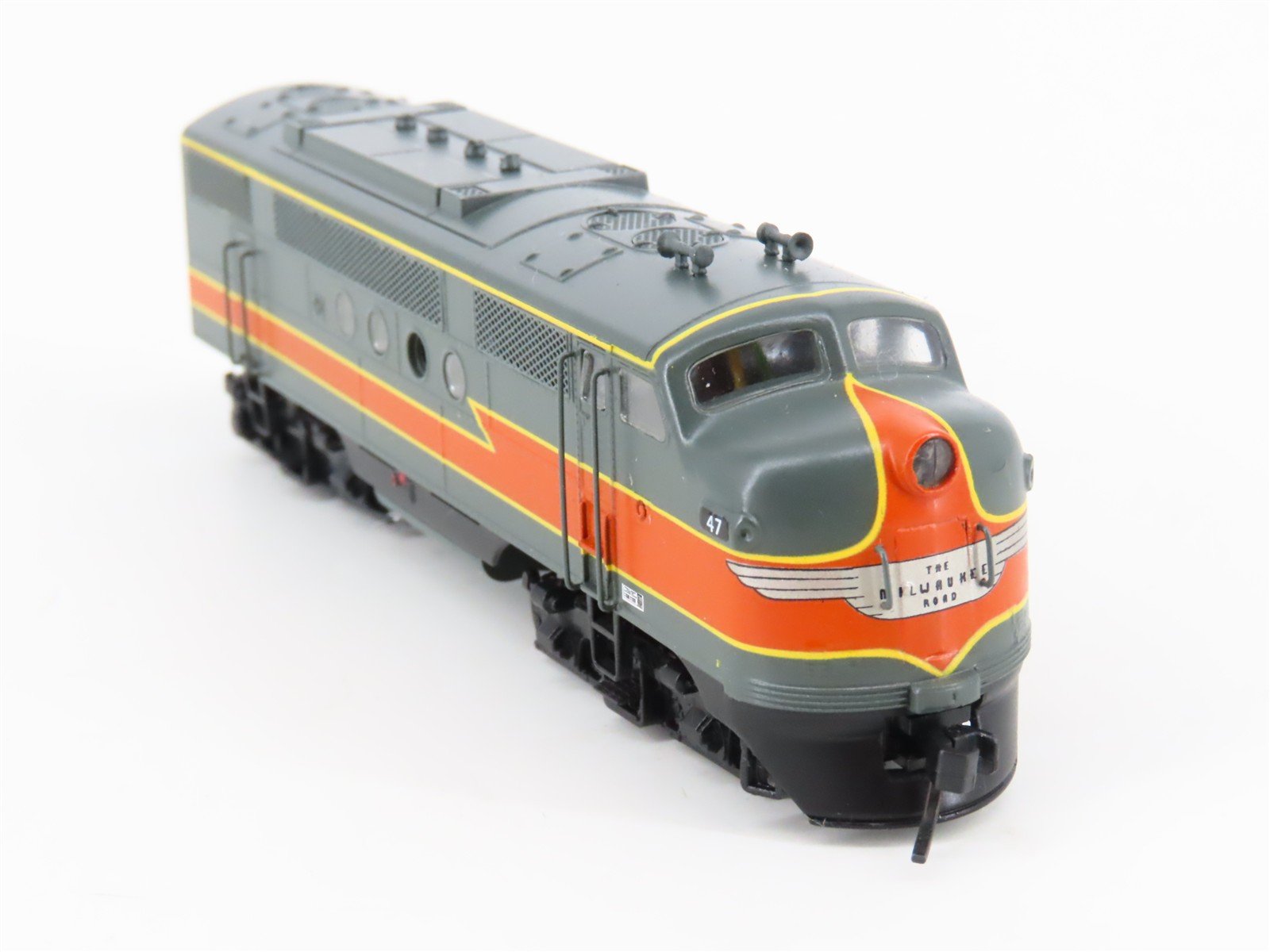 N Scale Intermountain 69017-04 MILW Railway FT A/B Diesel Locomotive Set