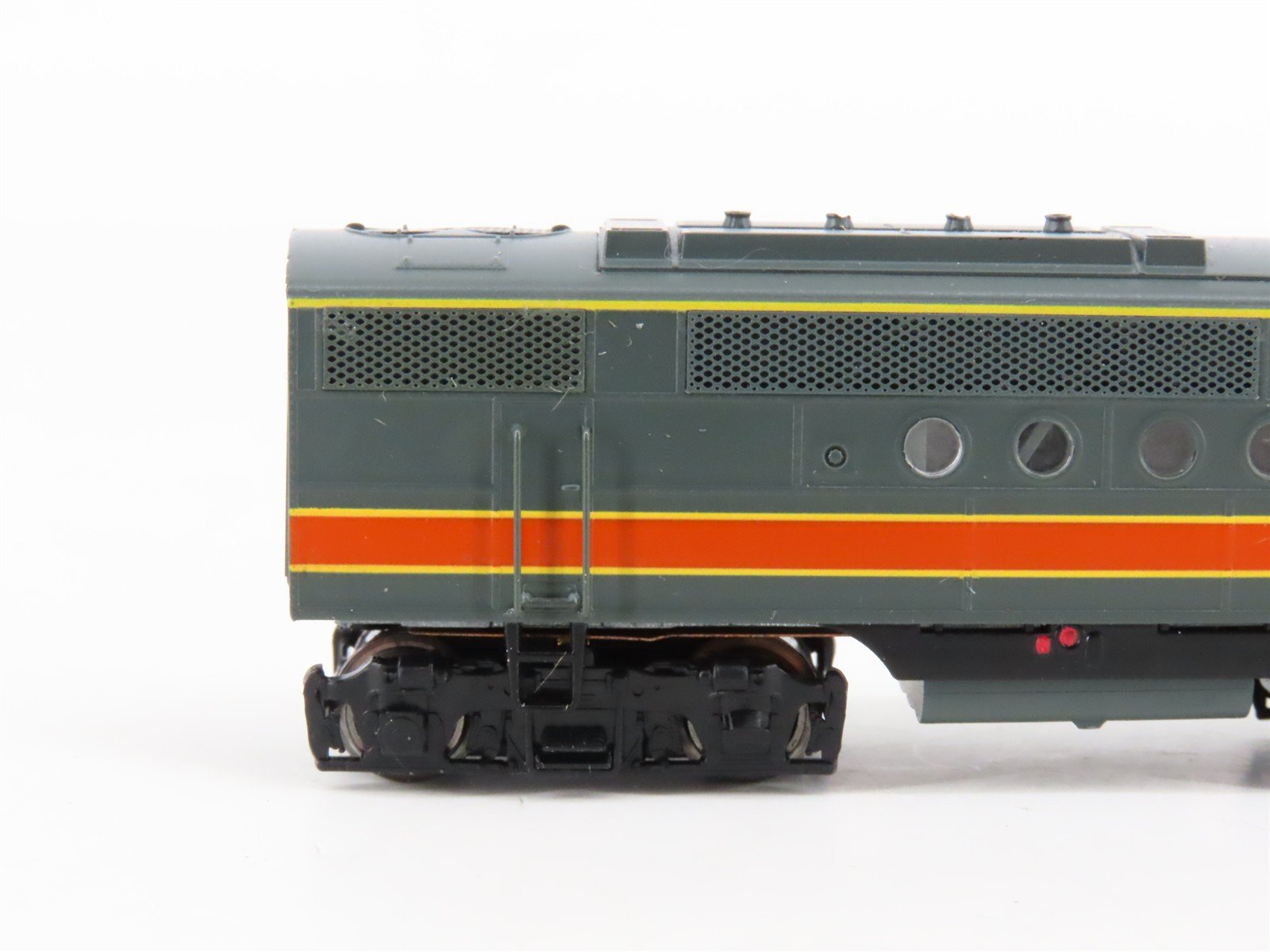 N Scale Intermountain 69017-04 MILW Railway FT A/B Diesel Locomotive Set