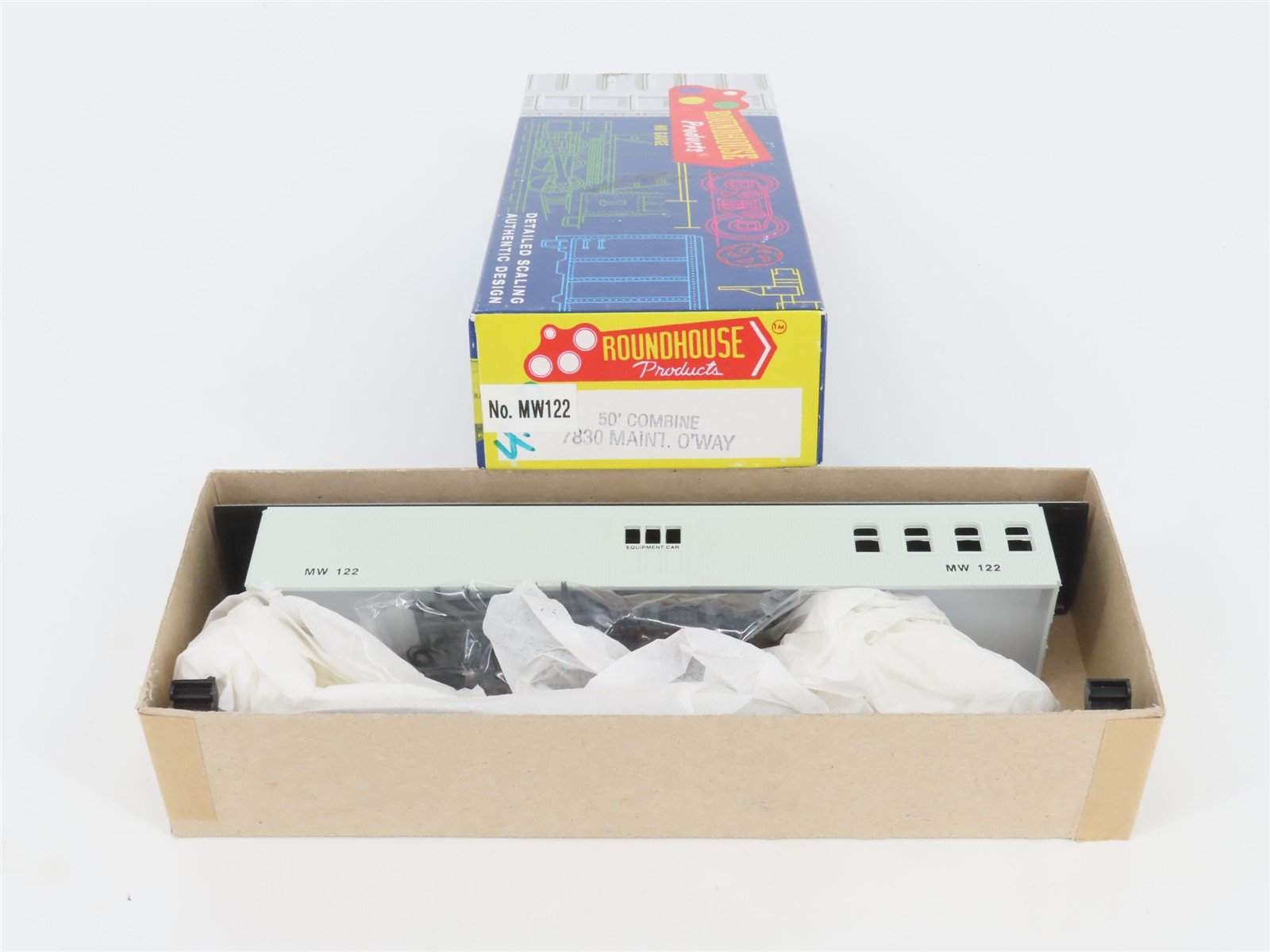 HO Roundhouse Kit 7830 MW Maintenance of Way Equipment Combine Passenger #122