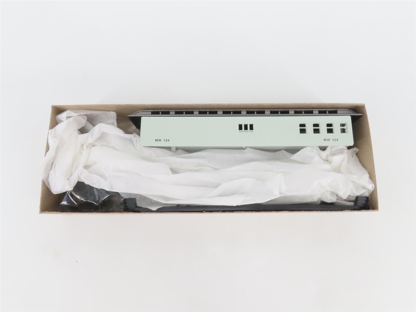 HO Roundhouse Kit 07830 MW Maintenance of Way Equipment Combine Passenger #124