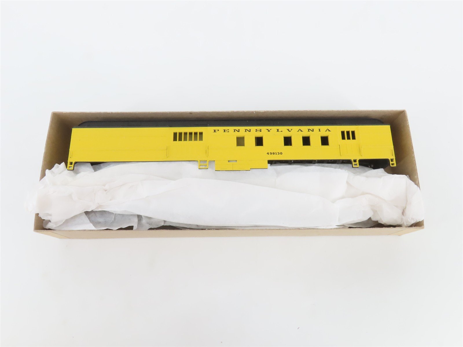 HO Scale Athearn Kit 01156 PRR MofW Work Train Yellow RPO Passenger Car #498130