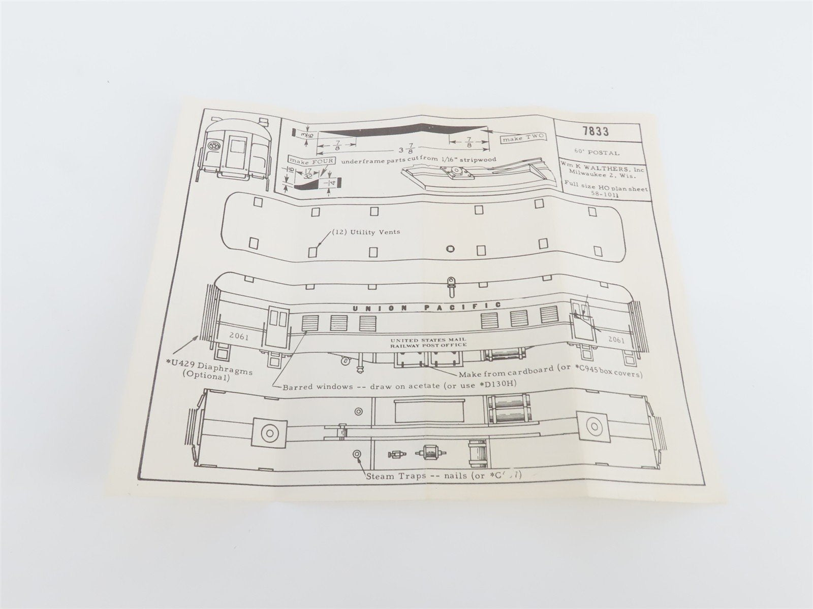 HO Scale Walthers Kit 7833 Undecorated 60' RPO Passenger Car