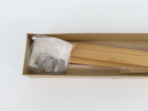 HO Scale Walthers Kit 7881 Undecorated 75' Coach Passenger Car