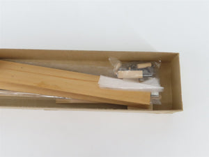 HO Scale Walthers Kit 7881 Undecorated 75' Coach Passenger Car