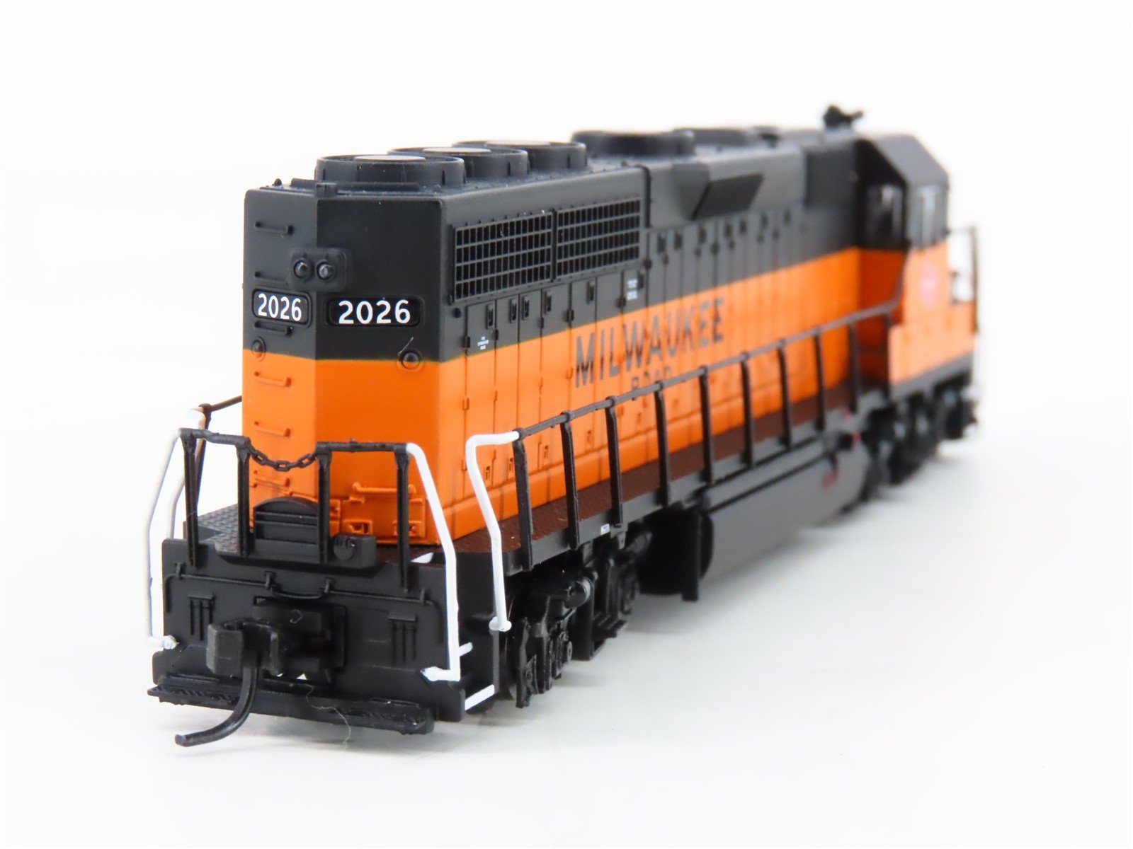 N Scale Atlas 48538 MILW Milwaukee Road GP40 Diesel Locomotive #2026