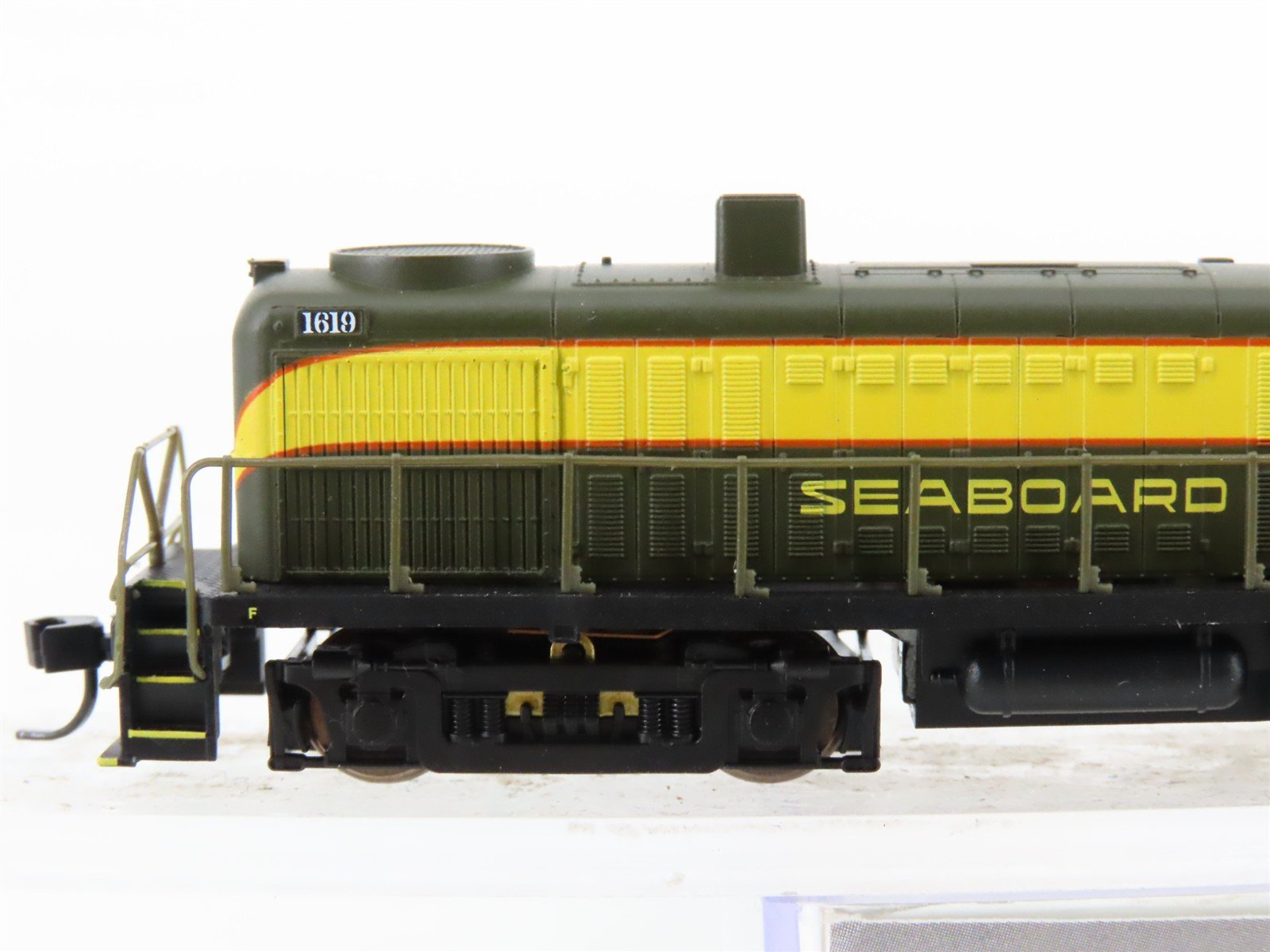 N Scale Walthers/Life-Like 920-75113 SAL Seaboard Air Line RS2 Diesel Loco #1619