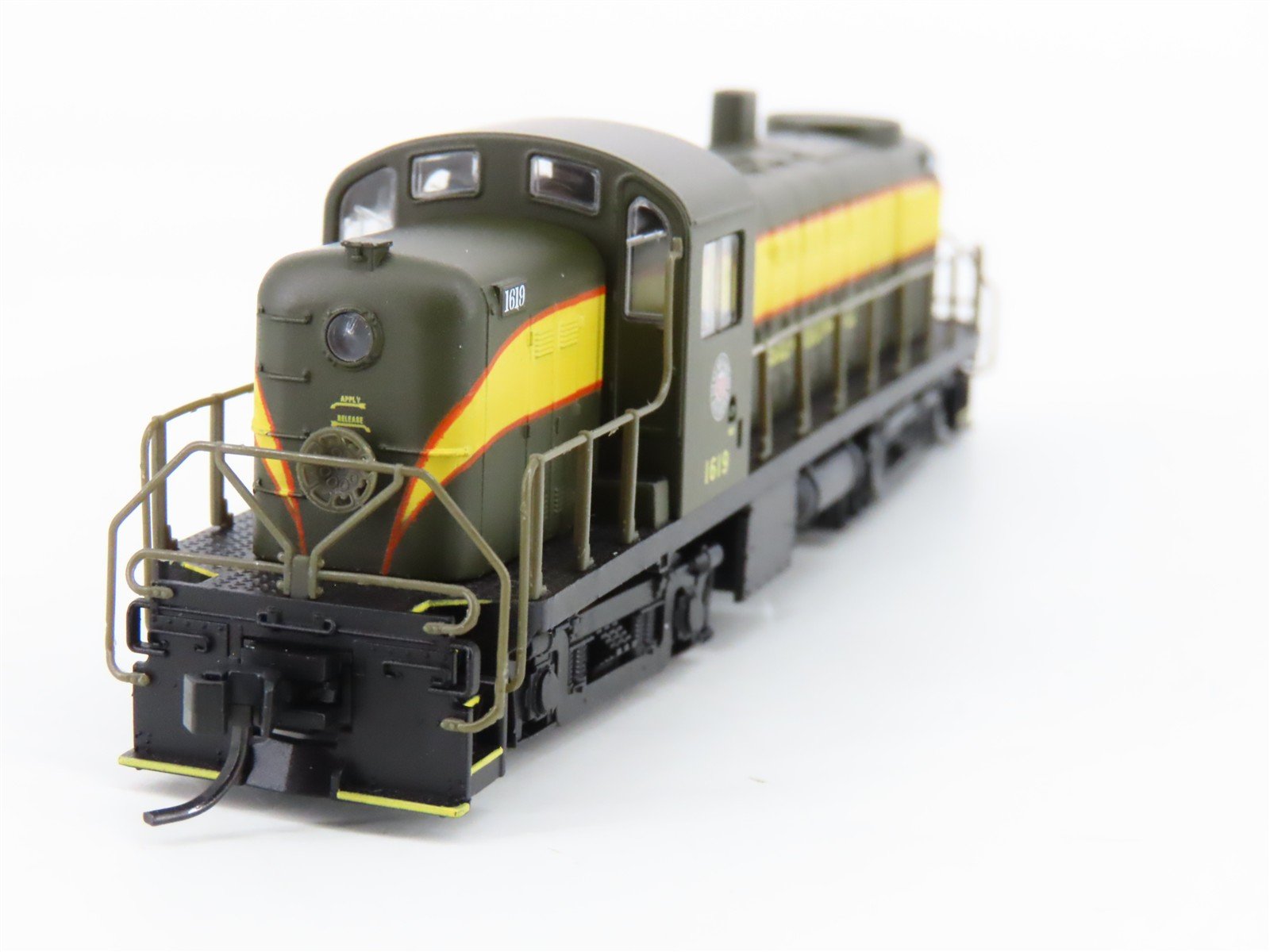 N Scale Walthers/Life-Like 920-75113 SAL Seaboard Air Line RS2 Diesel Loco #1619