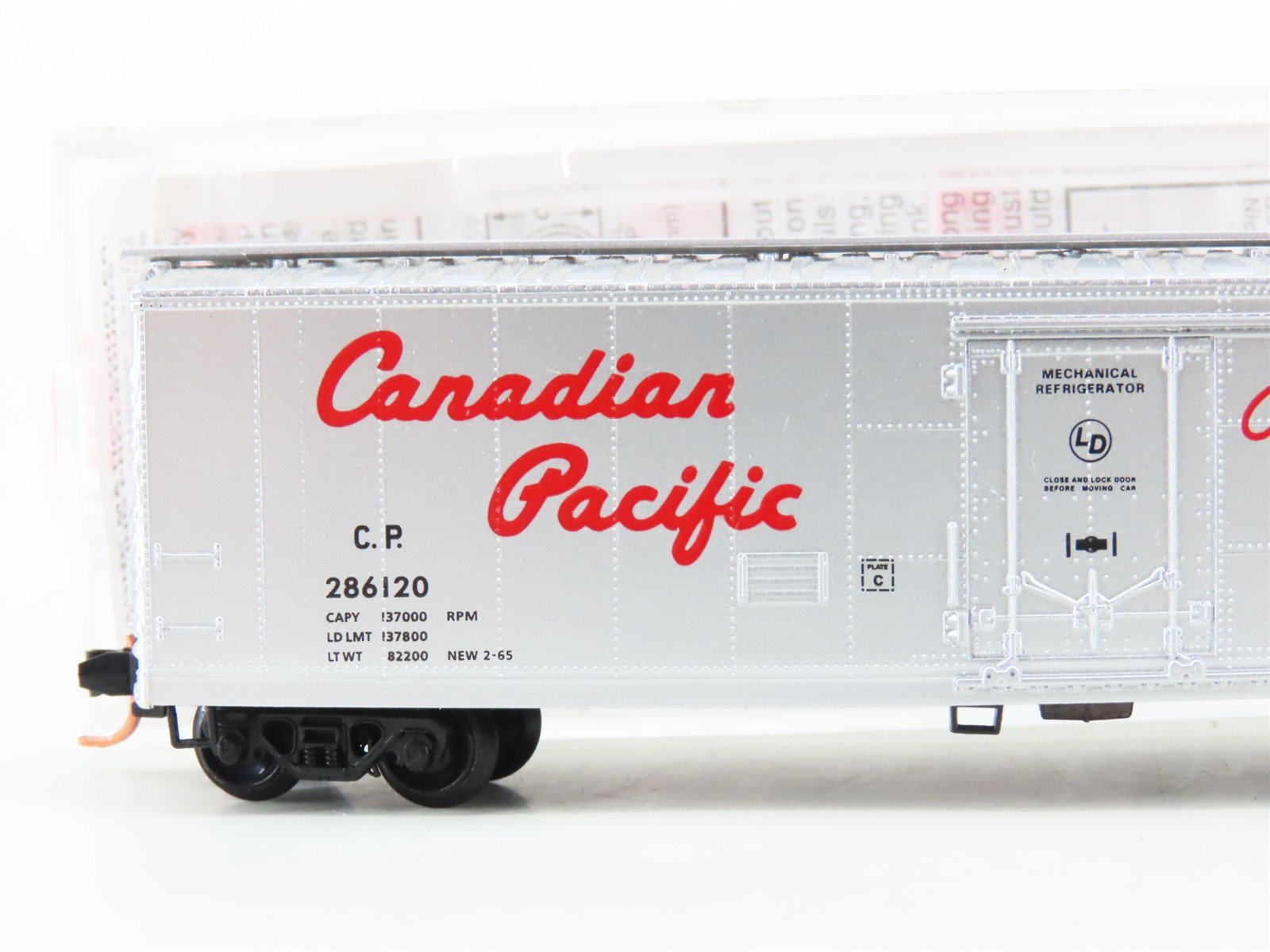 N Scale Micro-Trains MTL 06900030 CP Canadian Pacific 51' Mech Reefer #286120